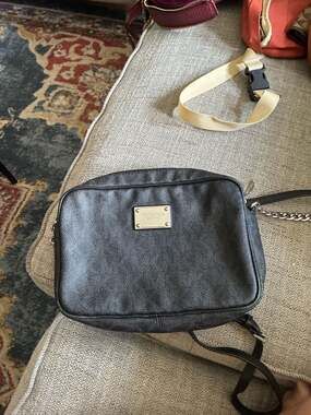 Michael Kors Jet Set Black Pebbled Leather Crossbody Bag with Chain-Link Strap